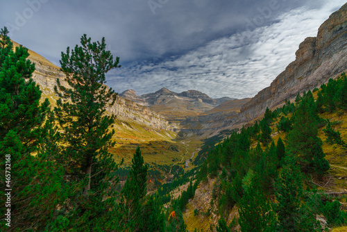 Monte Perdido desde lo alto de la Senda