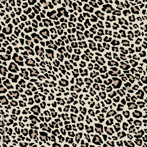 leopard skin pattern. vector print. seamless pattern for clothing or print