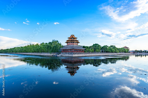La fameuse tour du Cit   Interdit de Beijing  Le Palais Royal date de 15  me si  cle.
