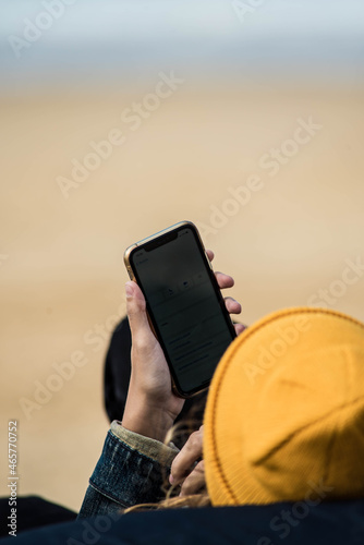 man hand using smartphone