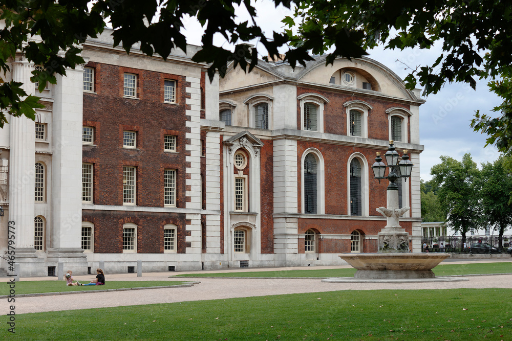 Fototapeta premium view of London city, monuments, parks and buildings