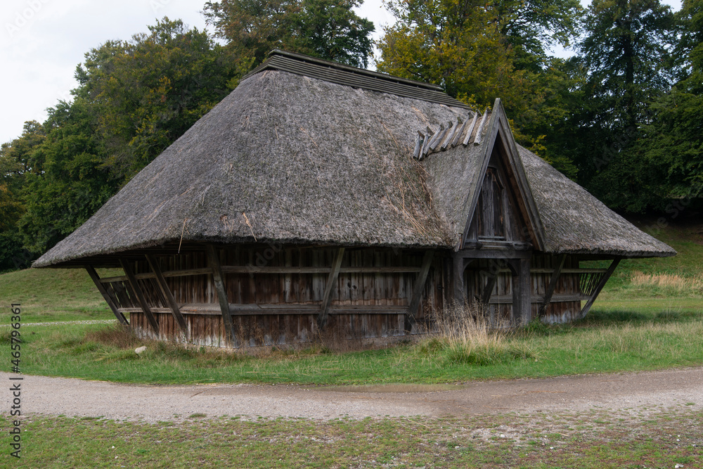 Grange à foin, Parc, Fôret, Dyrehaven, Jægersborg Dyrehave, Danemark Grange à foin, Parc, Fôret, Dyrehaven, Jægersborg Dyrehave, Danemark