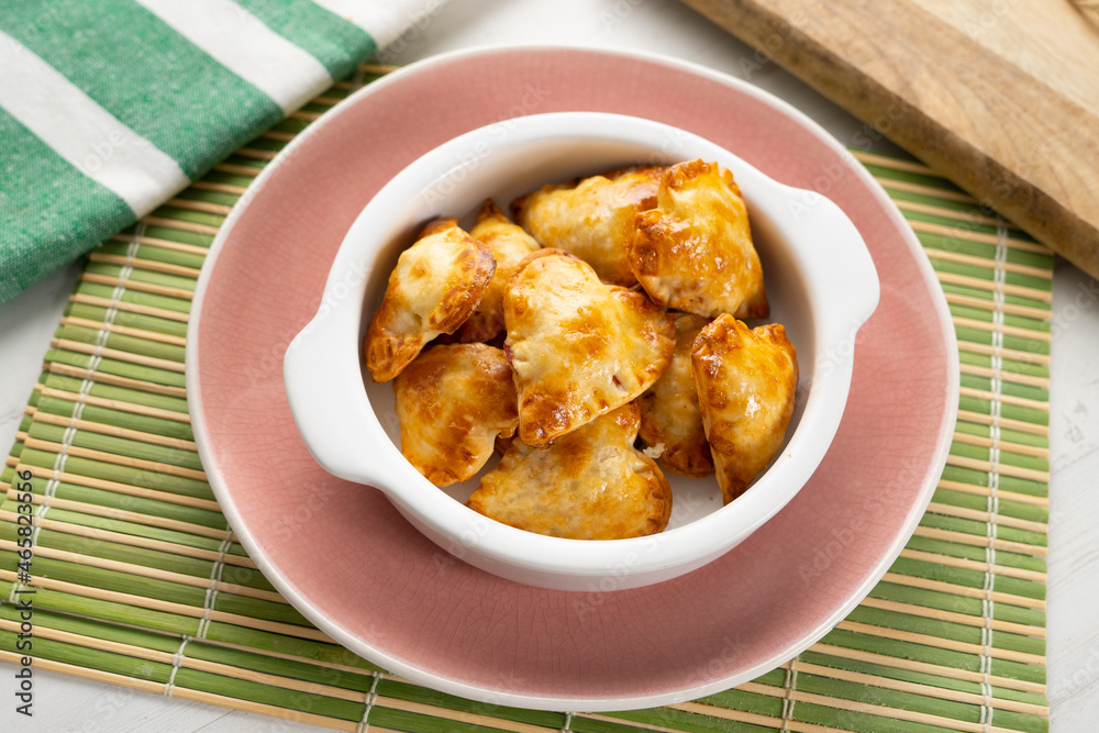 Argentinian heart-shaped dumplings stuffed with beef.
Argentinian heart-shaped dumplings stuffed with beef.