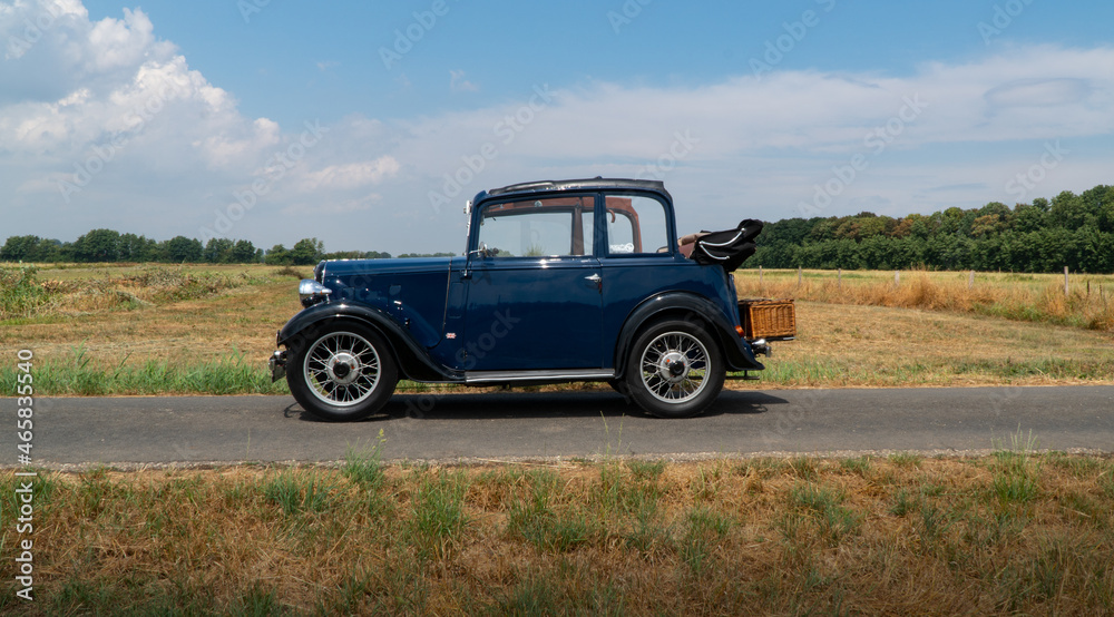 Oldtimer in der Natur