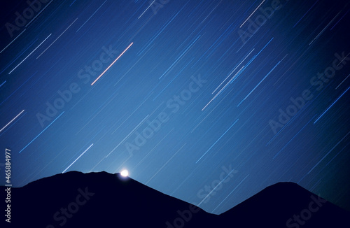 雌阿寒岳から昇る月と阿寒富士と星空, 足寄町,足寄郡,北海道