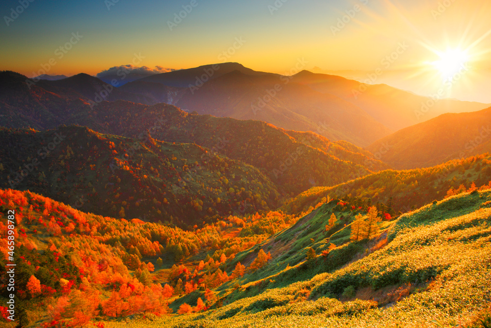 山 Images – Browse 1,194,919 Stock Photos, Vectors, and Video