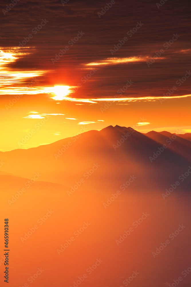 custom made wallpaper toronto digital乗鞍岳と夕日の漏れ日, 日本,長野県,上田市