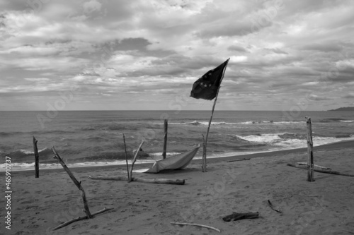 фотографія European Flag at Torre del lago free beach