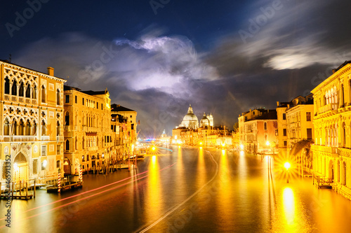 Venice Night in long exposure © em