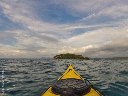 Isola Martana in kayak