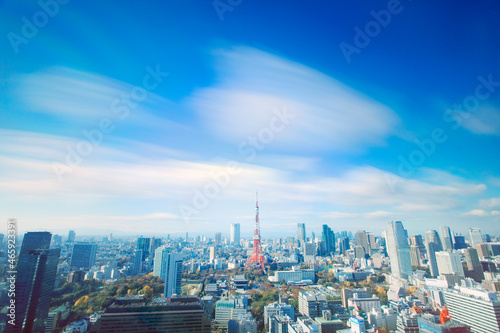 東京タワーとビル群と流れ動く雲, 港区,東京都