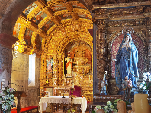 Altar de Igreja de Santa Eufémia em Lavandeira de Ansiães photo