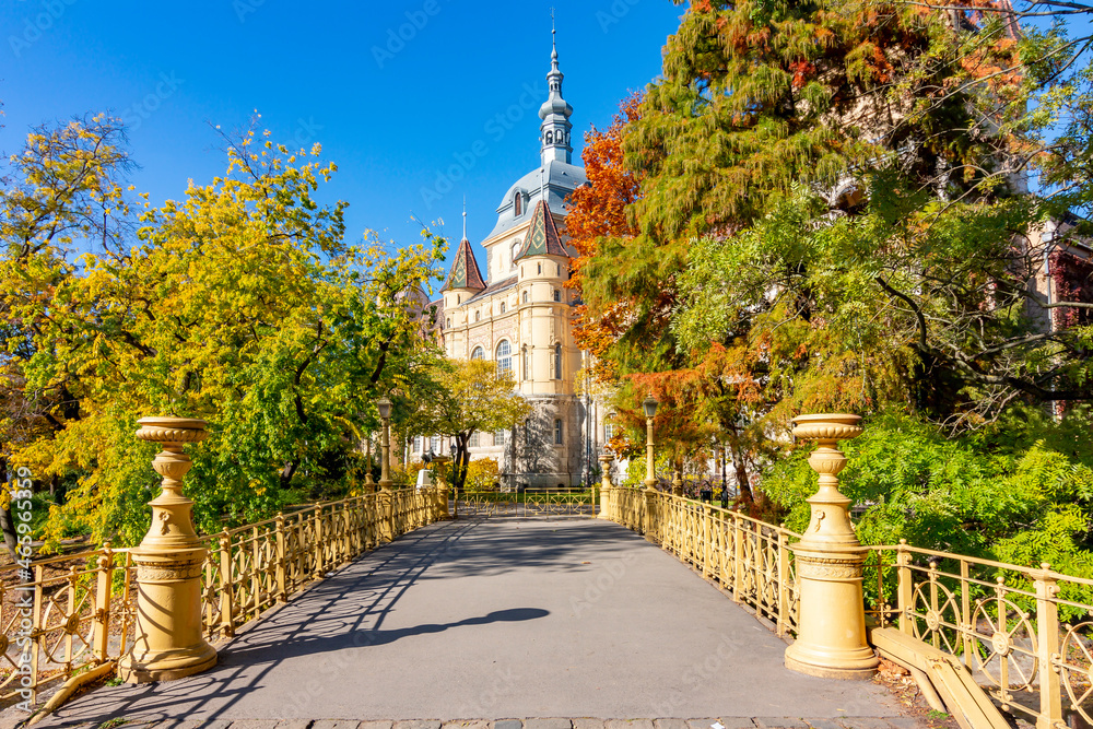 Vajdahunyad castle and park in autumn, Budapest, Hungary - obrazy, fototapety, plakaty 