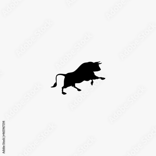 bull icon. bull vector icon on white background