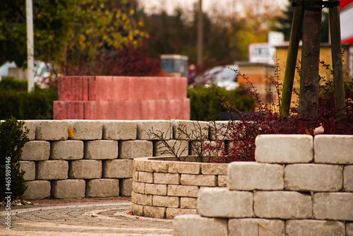 Leinwand Poster Konstrukcje z kostki betonowej i ozdobnych cegieł ( bloczków) betonowych