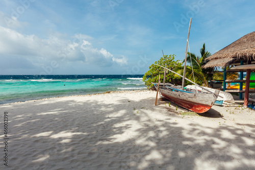 Fototapeta Naklejka Na Ścianę i Meble -  Tropical paradise in Maldives