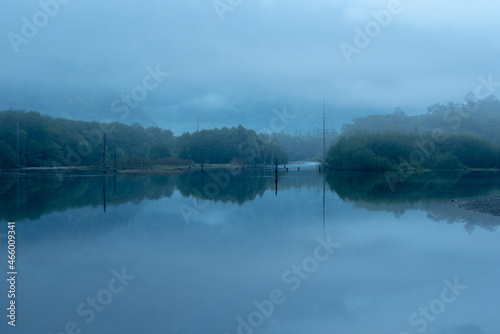 朝靄の大正池 © 瑞輝 坂田