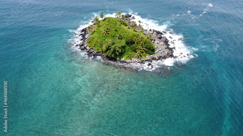 Fototapeta Naklejka Na Ścianę i Meble -  view of island