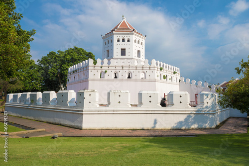 Photography Old city fort of Phra Sumen close up on a sunny day