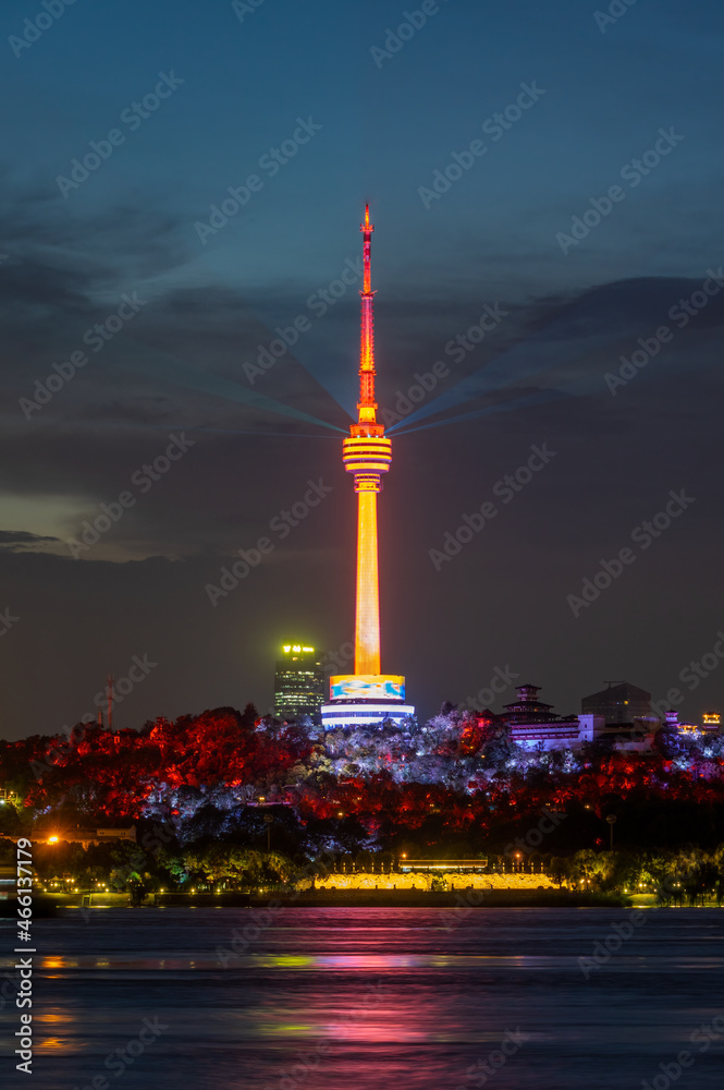 Obraz premium Wuhan city skyline scenery in Hubei, China