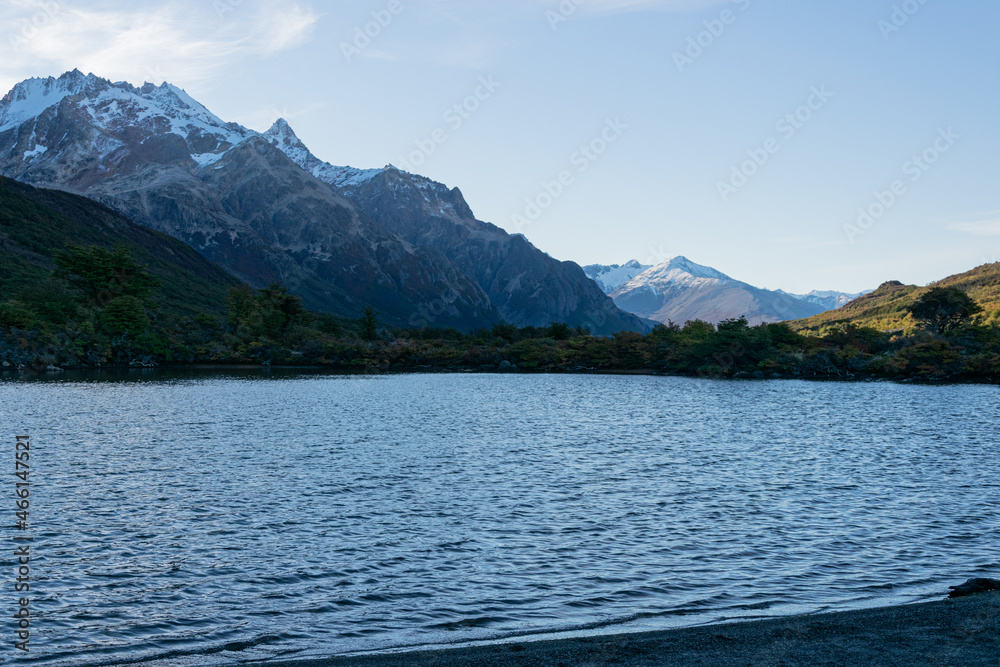 lago montaña lago montaña