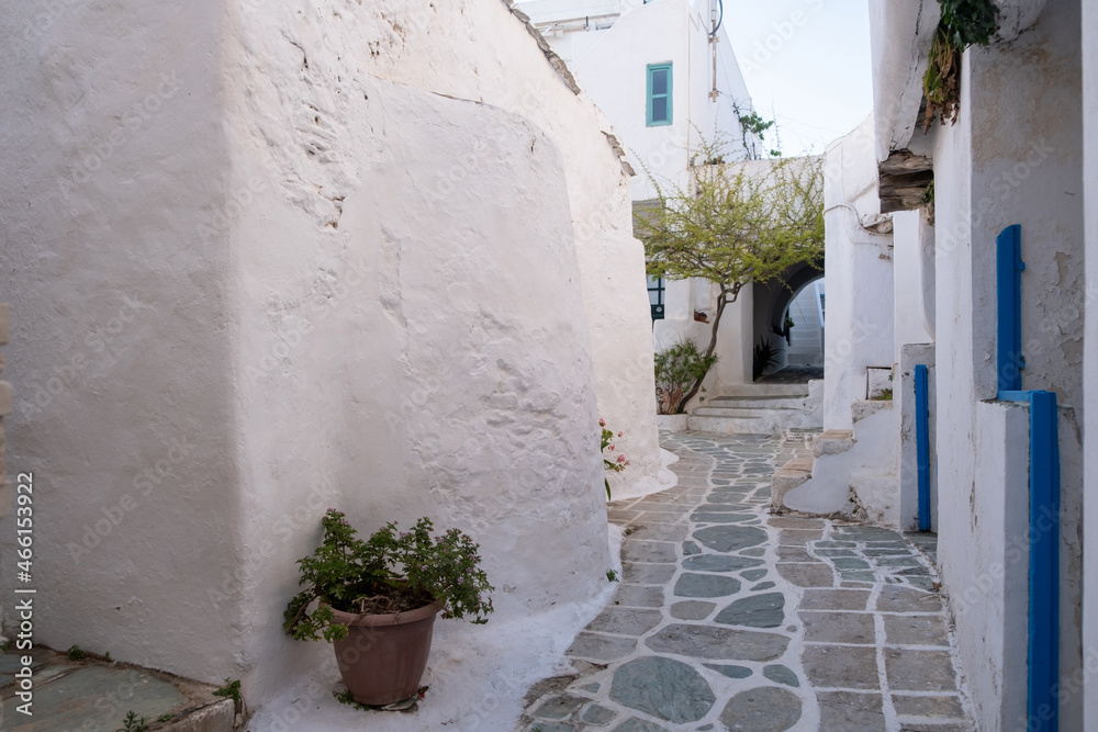 Naklejka premium Folegandros island, Greece, Cyclades. Traditional whitewashed buildings and narrow street, Kastro