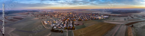 Herbstliches Morgenlicht in Emmingen-Liptingen, Ortsteil Liptingen.