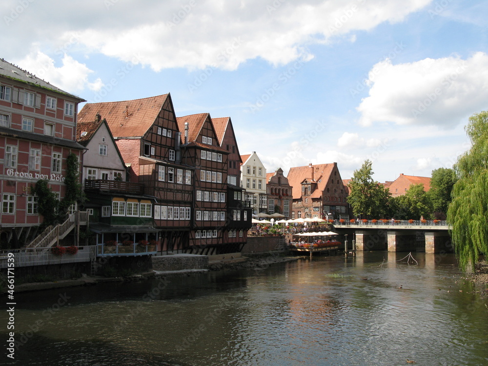 Fototapeta premium Hansehäuser Wasserviertel Ilmenau Lüneburg