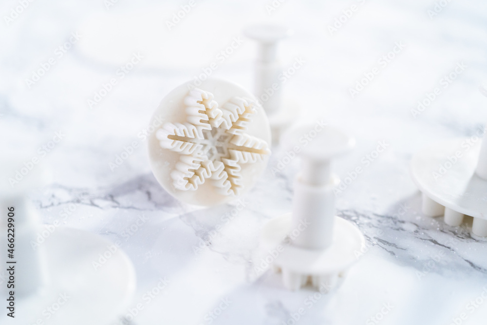 Fondant snowflake shapes Fondant snowflake shapes