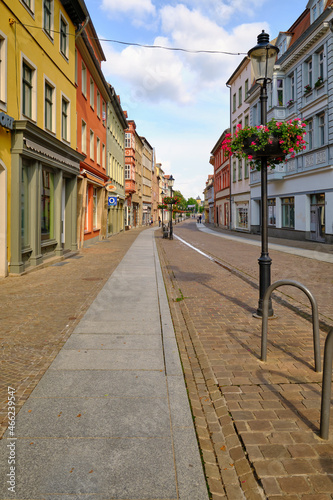 Altstadt mit schönen Bürgerhäusern in Naumburg/Saale an der Straße der Romanik, Burgenlandkreis, Sachsen-Anhalt, Deutschland.