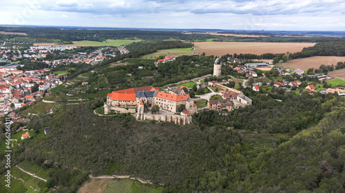 Freyburg an der Unstrut und Schloss Neuenburg photo