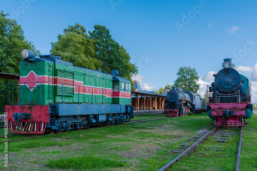 Eisenbahn Museum in Estland Haapsalu mit historischen Zügen aus der Zarenzeit und Sowjetunion photo