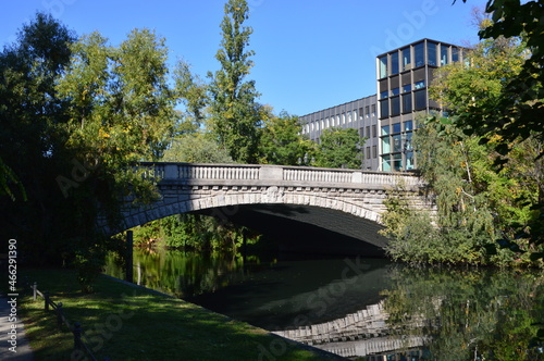 Brücke über den Kanal Landwehrkanal im Stadtteil Charlottenburg, Berlin