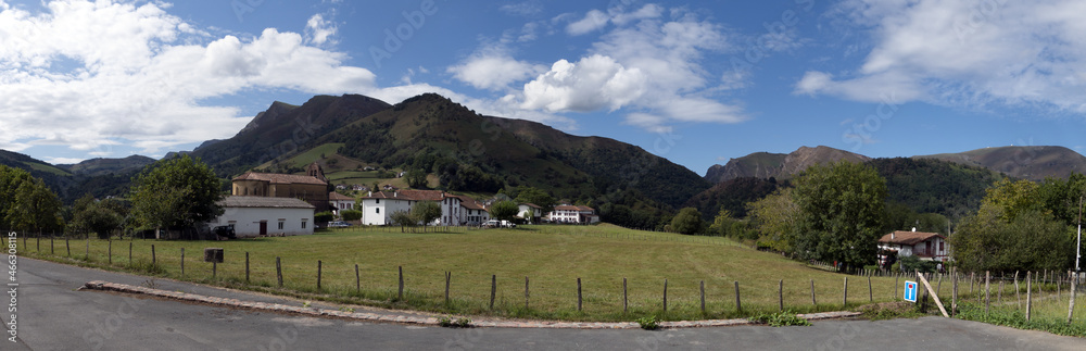 Tourisme dans les Pyrénées Atlantiques, Bidarray et sa région. 