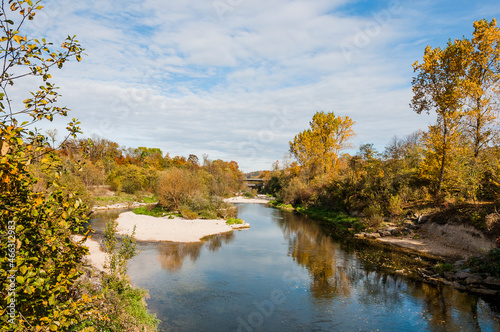 Reinach, Birs, Fluss, Birstal, Baselland, Arlesheim, Münchenstein, Reinacher Heide, Birs-Aue, Auwald, Uferweg, Wanderweg, Renaturierung, Herbst, Herbstfarben, Herbstsonne, Basel, Schweiz photo