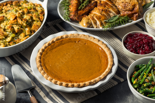 Healthy Homemade Thanksgiving Day Pumpkin Pie