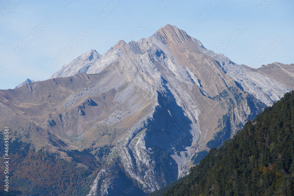 Ordesa y Monte Perdido National Park. Huesca Ordesa y Monte Perdido National Park. Huesca