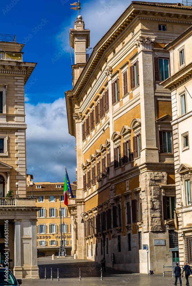 Roma, i palazzi della Politica: Montecitorio, Palazzo Chigi e il Quirinale