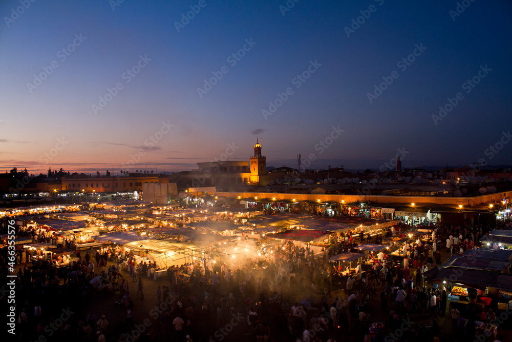 Fototapeta premium Market Jamma el Fna in Marrakesh Maorocco at sunset