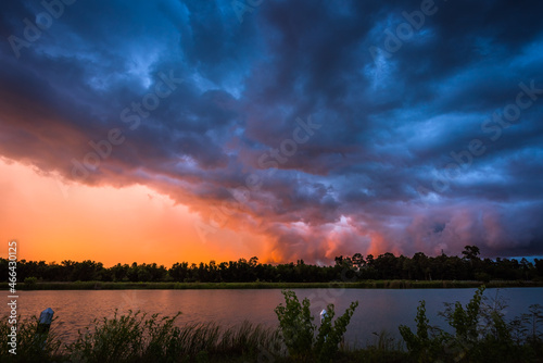 Arcus cloud phenomenon