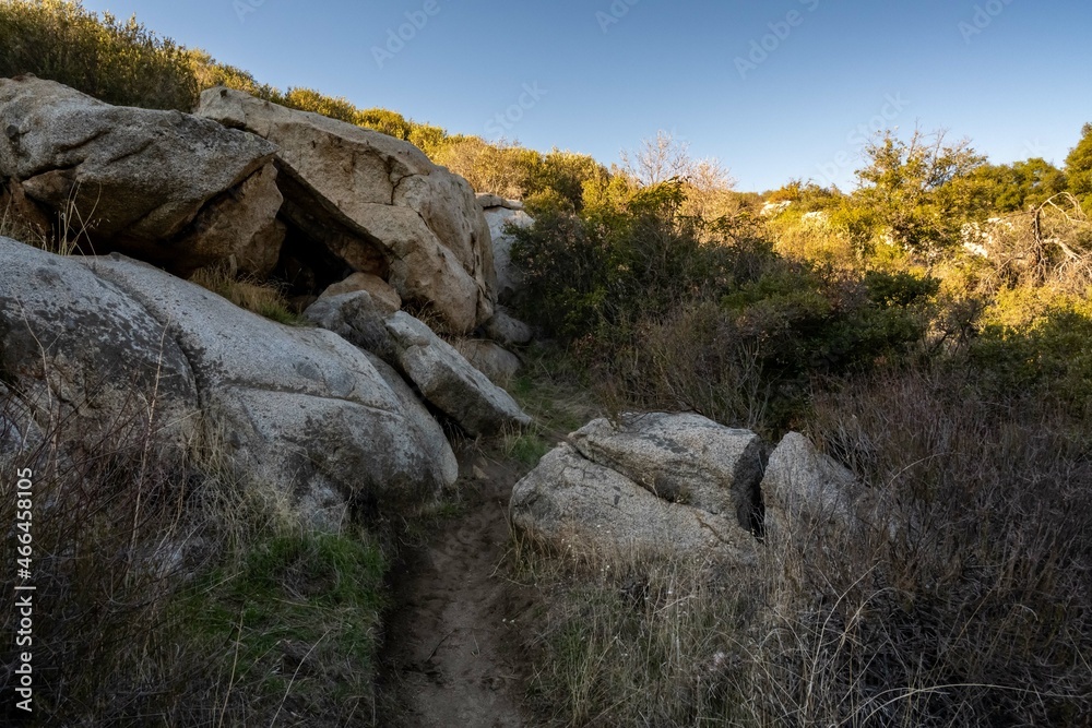 Fototapeta premium A beautiful overlooking view of nature in Lake Elsinore, California