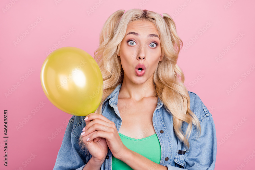 Photo of young girl amazed shocked pouted lips hold air ball decoration party isolated over pink color background Photo of young girl amazed shocked pouted lips hold air ball decoration party isolated over pink color background
