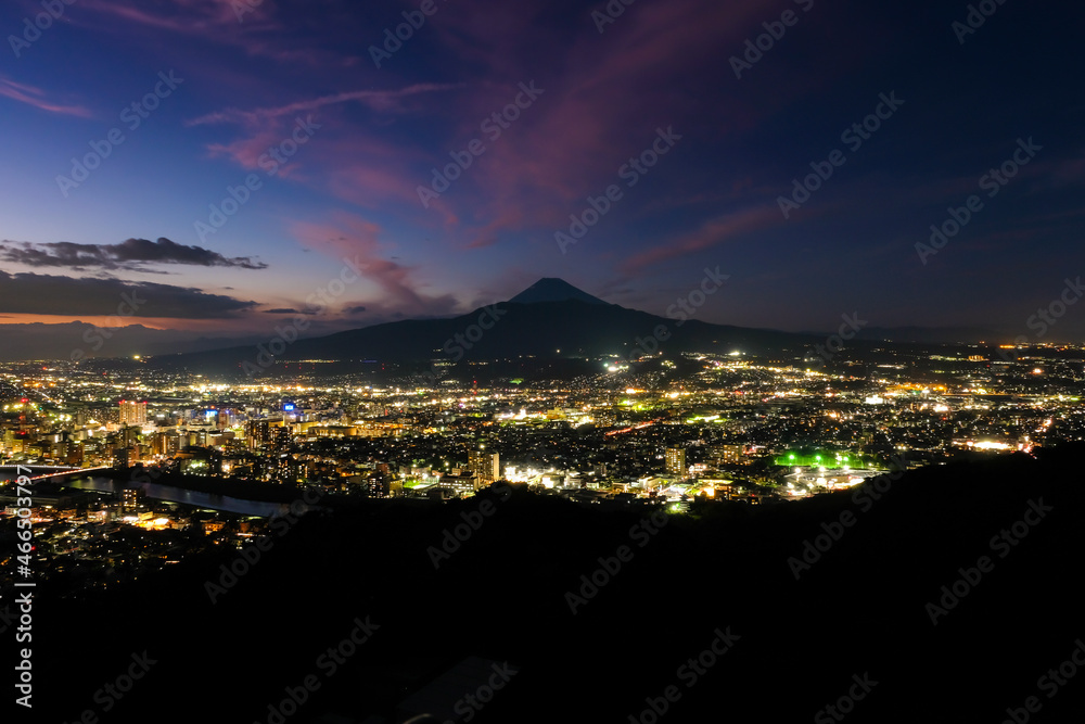 静岡県沼津市 香貫山公園からの富士山と夜景