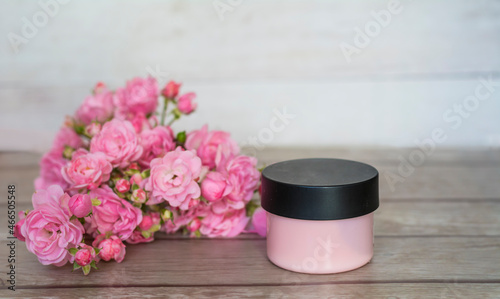 Natural Anti-Aging Cream Cosmetic Products with Bulgarian Rose