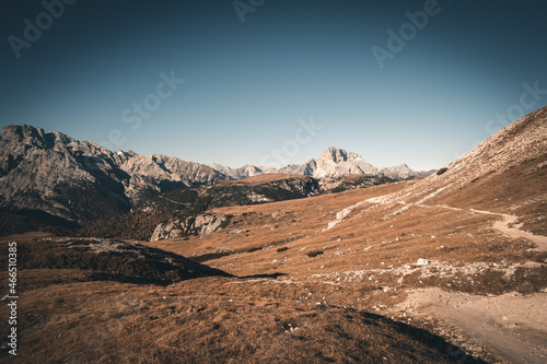 Dolomiten Drei Zinnen Sonnenaufgang Auronzo Hütte Dreizinnenhütte Sextner Dolomiten Südtirol Ostalpen berg, fels, wüste, landschaft, himmel, natur, fels, piter, anreisen, canyon, hills, rot, berg, par