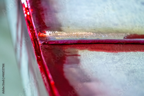 Detection of minor defects after the end of welding work. Testing of welded joints with a penetrating liquid.