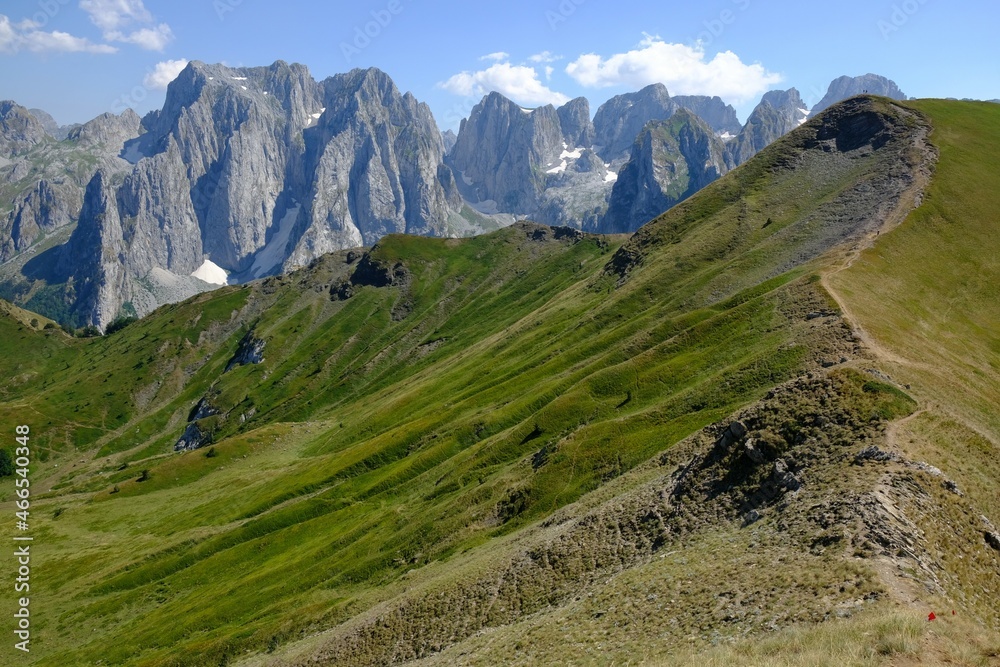 Obraz premium Mountain views during trekking along the most beautiful tourist loop on the Montenegrin side of Prokletije Mountains: Volusnica (1879 m) - Taljanka (2018 m) - Popadija (2057 m). Montenegro