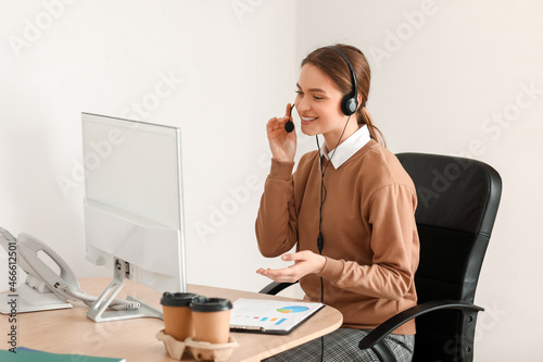 Technical support agent wor...