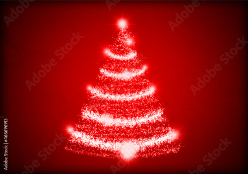 Felicitación roja de navidad con árbol de navidad iluminado.