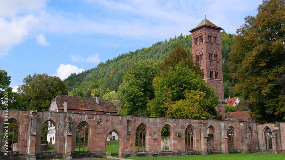 Eulenturm mit Kreuzgang im ehemaligen Kloster Hirsau, Calw, Nordschwarzwald